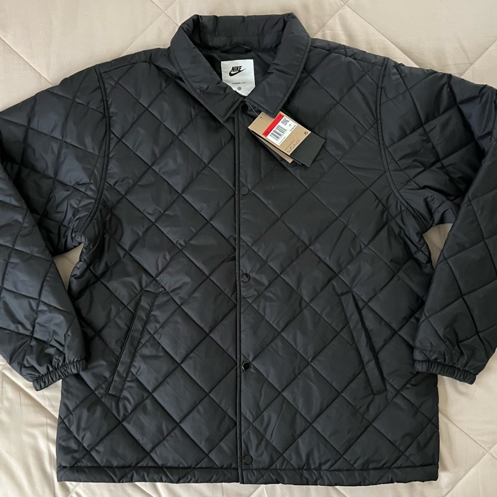 Nike Club TF Lightweight Quilted Fill Jacket FZ0634-224 Black Men’s Size L BNWT